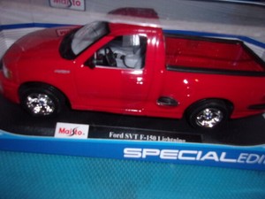 maisto ford svt f150 lightning