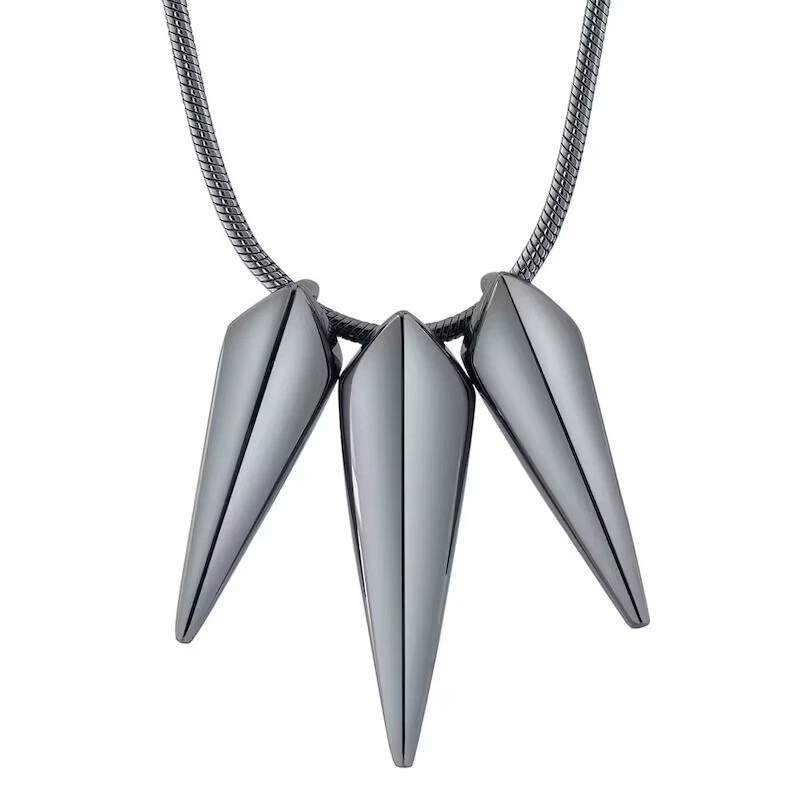 Black panther cheap pendant necklace