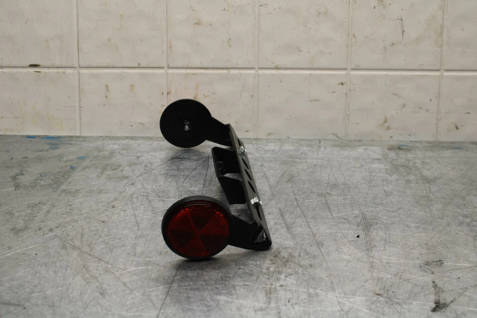 10-13 KAWASAKI Z1000 FENDER ELIMINATOR LICENSE PLATE BRACKET BB421 - Image 4 of 4