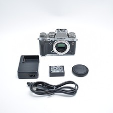   EXC  Fujifilm Fuji X - T2 XT2 24.3MP Mirrorless Camera Body JAPAN B 11071