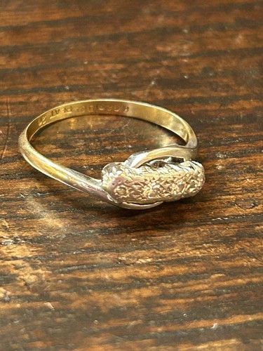 Vintage 18 kt Gold und Platin Ring mit vier Diamanten Ewigkeit Verlobung Hg&s 3,2 g