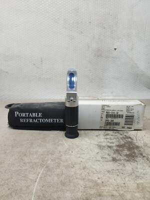 NEW IN BOX Refractometer 0-32% Brix Hand-Refractometer With Atc 1394621