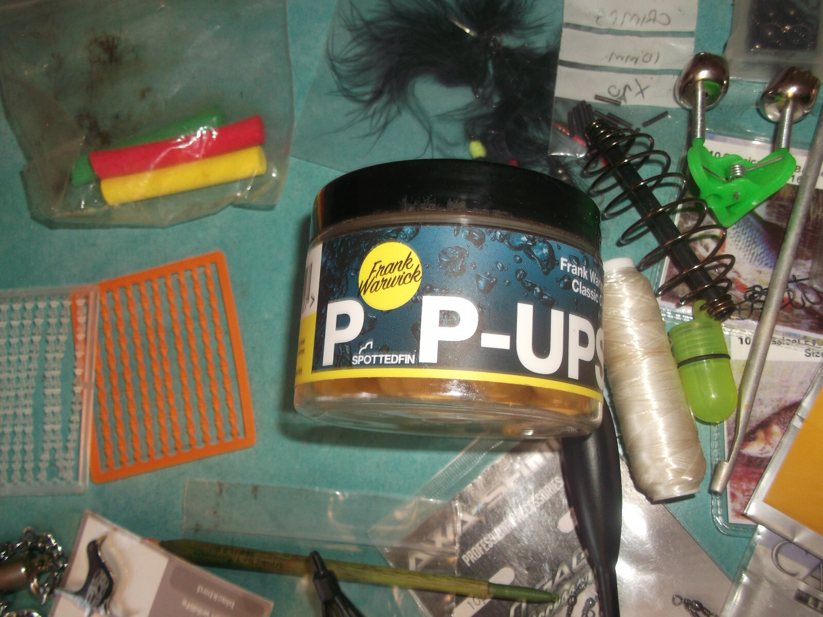 LARGE JOB LOT 20 + ITEMS FISHING NEW TACKLE WITH USED ADDED HAVING