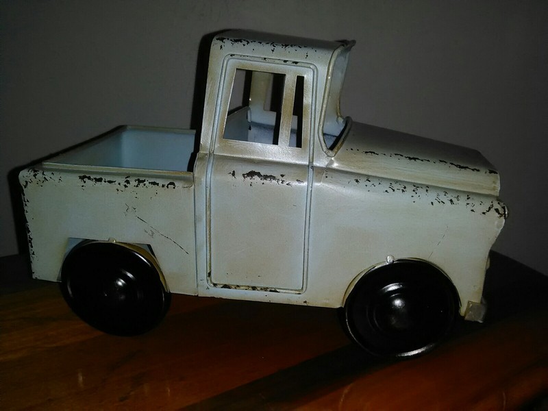 Metal Tabletop Truck Home Decor Piece * Brand New! * Aged, Vintage Retro Look!