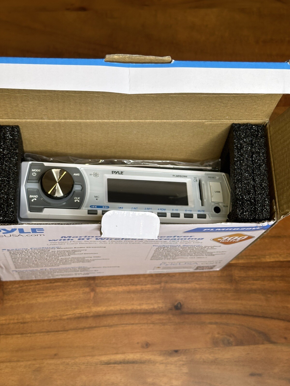 HYDRA - 300w -Marine Stereo Receiver with BT Wireless Streaming -Pyle - Plmrb29w