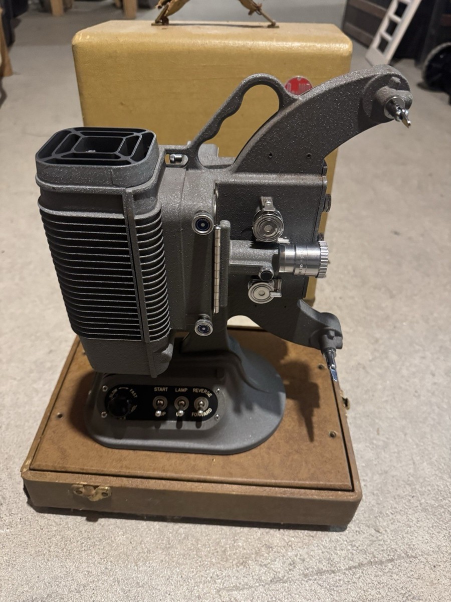1950s DeJUR 8mm Home Movie Projector Model #750 w/Original Case