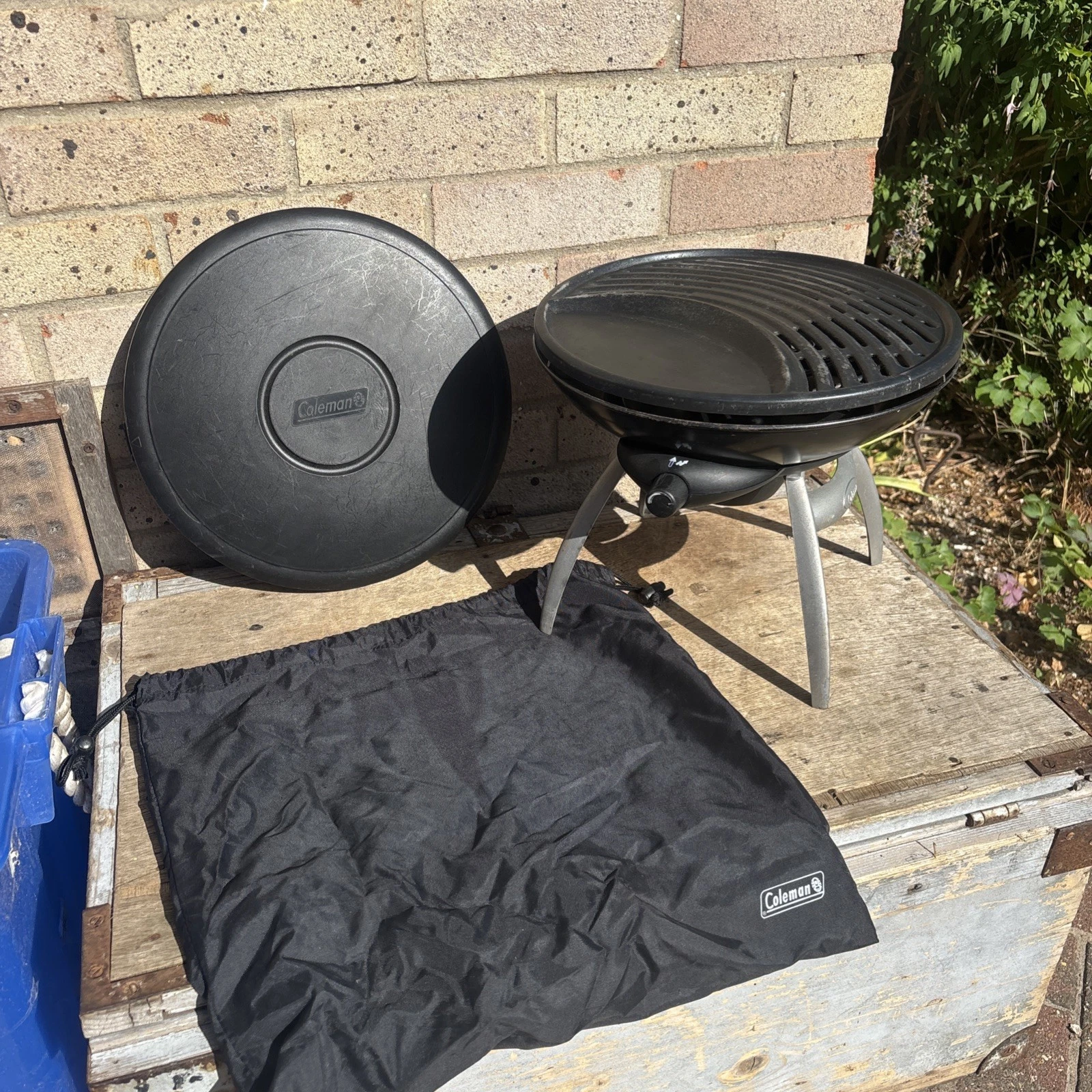 Colman Propane Grill / BBQ Free Standing Small / Portable / Camping Model 9940
Opens in a new window