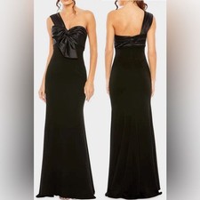 NEW Mac Duggal One Shoulder Bow Draped Trumpet Black Gown Sz 6