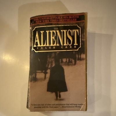 The Alienist Caleb Carr PB Fiction Thriller Serial Killers Novel