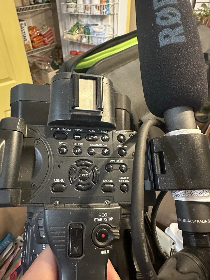 Sony HDR-AX2000 AVCHD High-Resolution Camcorder Video Camera - Image 4 of 4