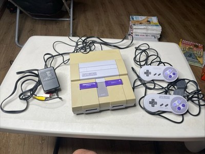 Super Nintendo SNES Console Bundle - Tested - Two Controllers