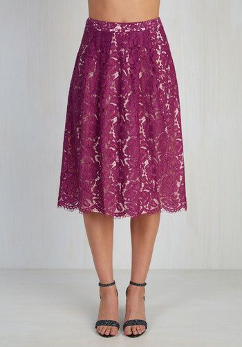 ROBE AMICHI NEUVE AVEC ETIQUETTE - FESTIVE - FLUIDE - DENTELLES