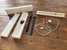 Apple Watch Series 3GPS 42mm Space Gray Aluminum With Black Bands