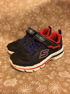 skechers red tennis shoes