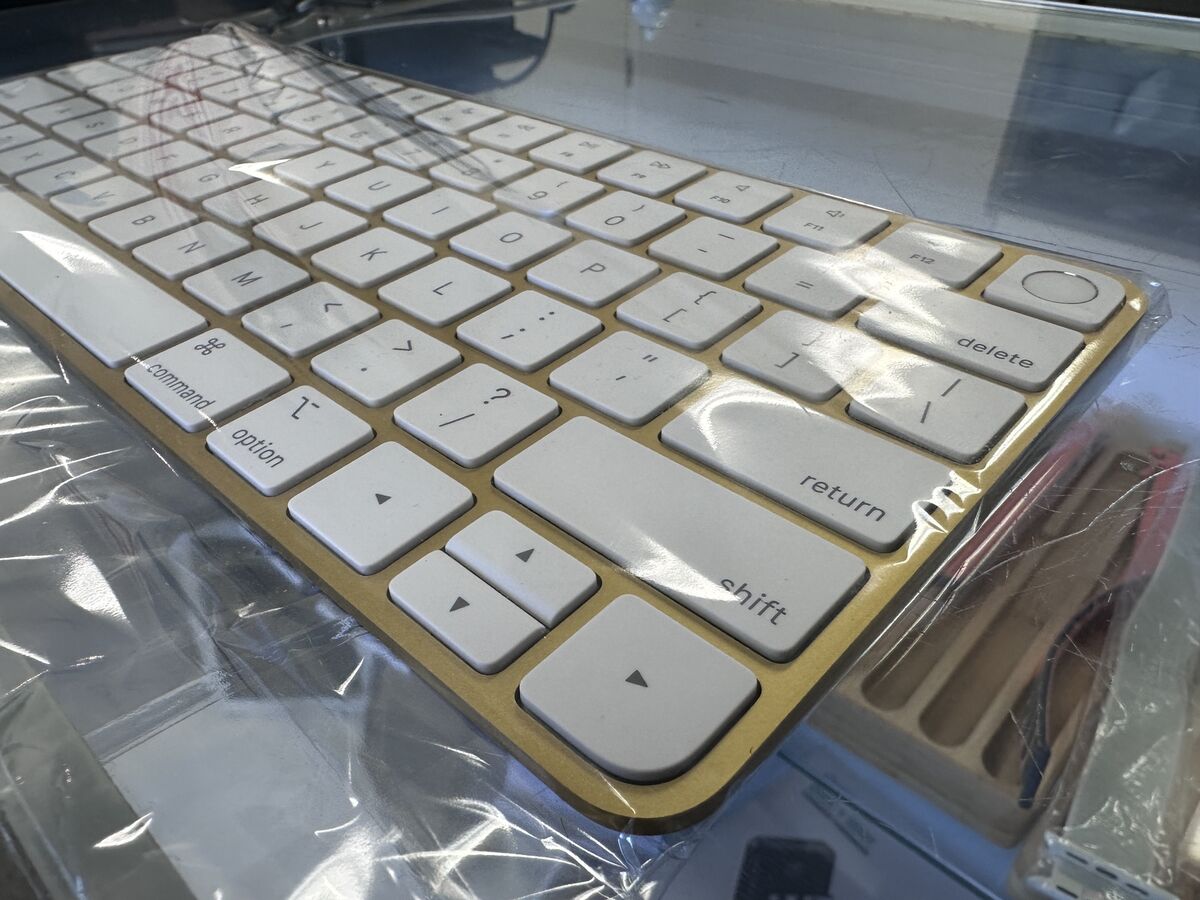 Apple Magic Keyboard with Touch ID for M1 Macs | Silver Apple Magic Keyboard with Touch ID for M1 Macs | Silver