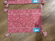 NEW NWT The Pioneer Woman Red Placemat Set of 4 Woven Rose