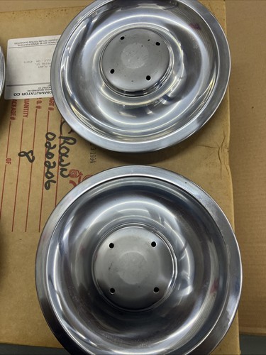 1967 Original Corvette Center Caps - Picture 4 of 8