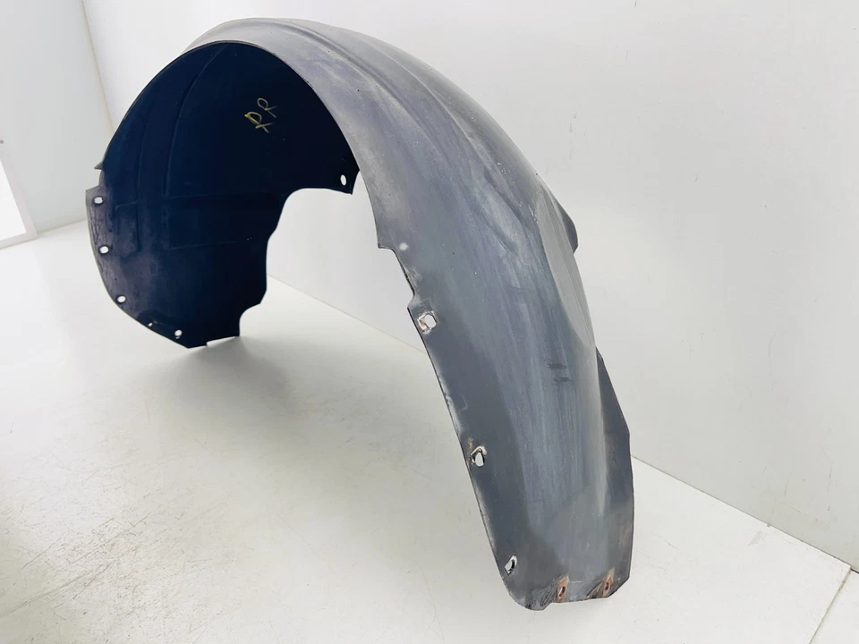 Chevrolet Corvette 1991-1996 carcasa trasera de plástico original, derecha GM 10135988 OEM Foto 2 de 4