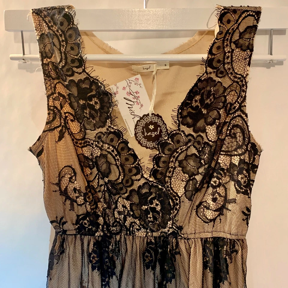 精品黑色蕾丝裸色无袖紧身连衣裙-女式小号全新带标签 — 第 3/4 张图片