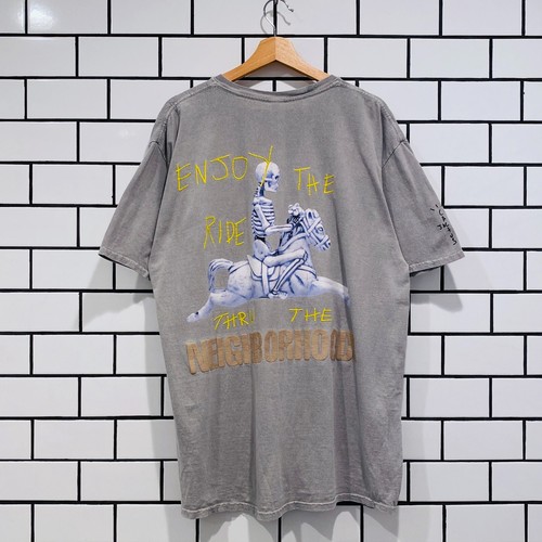 CAMISETA TRAVIS SCOTT X BARRIO CARRUSEL GRIS AGOTADA LIMITADA - Imagen 2 de 5