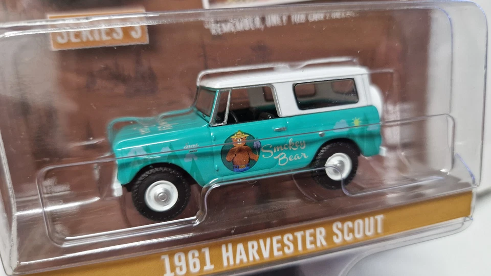 Greenlight Smokey Bear Series 3 1961 Harvester Scout (NG38) - Photo 2/2