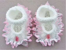 Hand knitted dolls clothes. Fit reborn baby doll18"/19" Premature baby 4/7lb.