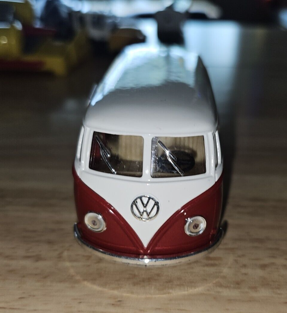 Welly 1962 VOLKSWAGEN CLASSICAL BUS RED WHITE TOP 1/60 Diecast Toy