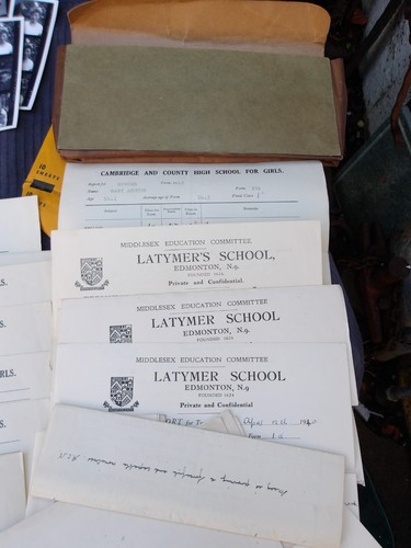 Mixed Ephemera - School Reports 1936 Onwards, Kenya Driving License, Photos ++++ - Foto 10 di 18