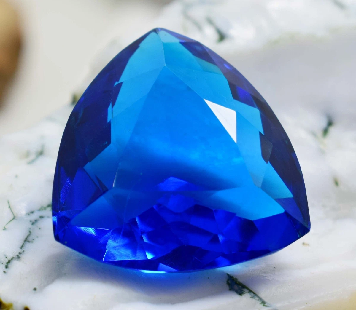 78.50 CT Natural Blue Sapphire Trillion Cut Certified loose