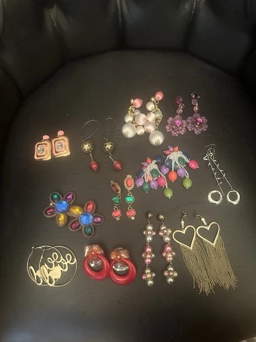 large lot costume jewelry lot earrings vintage All Wearable ! Various Styles