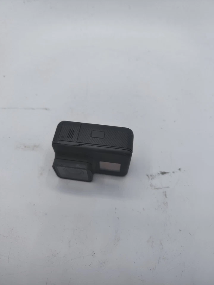 GoPro HERO 7 Black - Not Charging/SD Card Error/Corrupting, water damage - Image 4 of 4