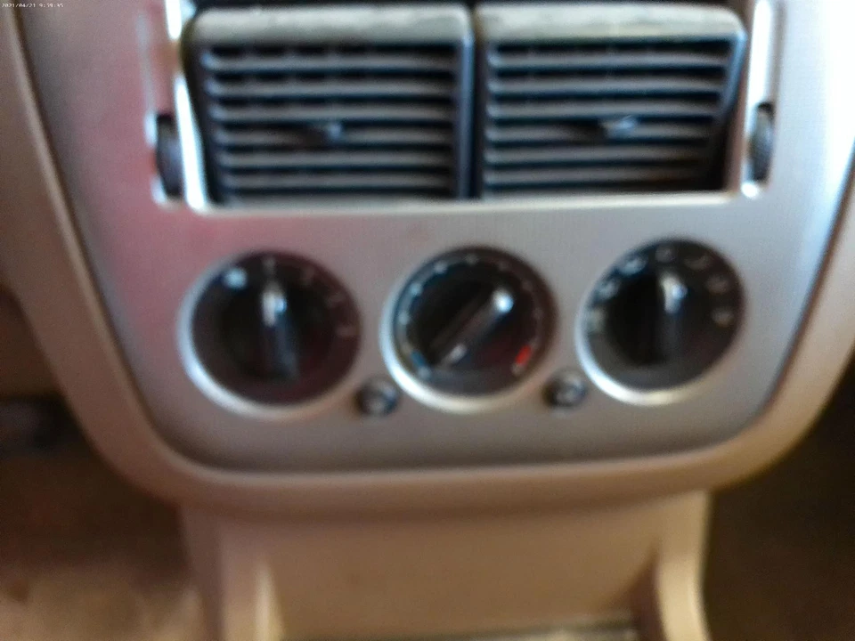 Used Fuel Injection Air Flow Meter fits: 2005 Ford Explorer Grade A Foto 3 de 4