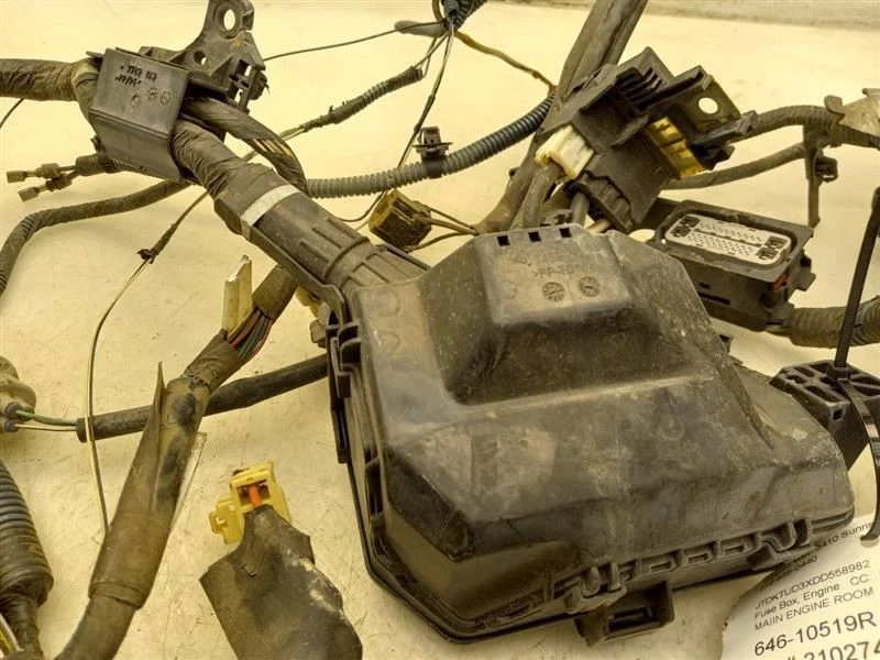 12 13 14 Toyota Yaris Main Engine Room Harness 82111-5CJ90 - Image 3 of 4