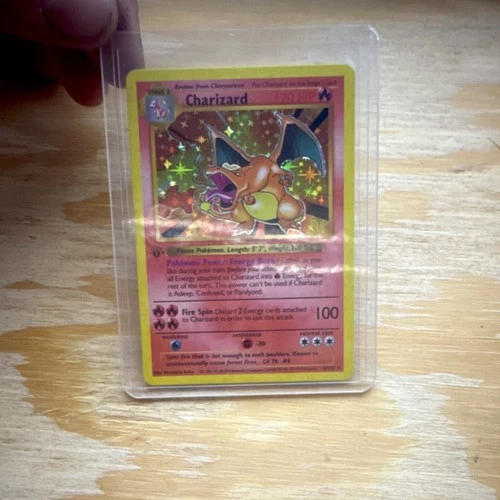 Charizard 4/102 Base Set Holo Rare 1999 Wizards of the Coast Pokémon TCG