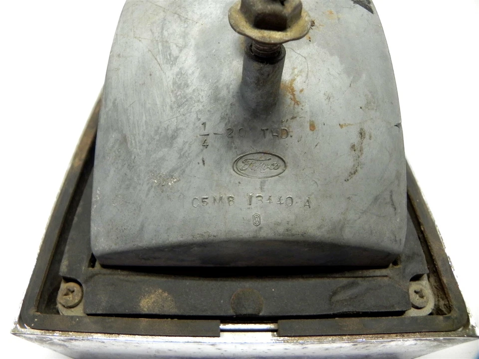 1965 MERCURY MARAUDER METEOR TAIL LIGHT LENS & ASSEMBLY FORD #C5MB-13440-A USED - Image 4 of 4