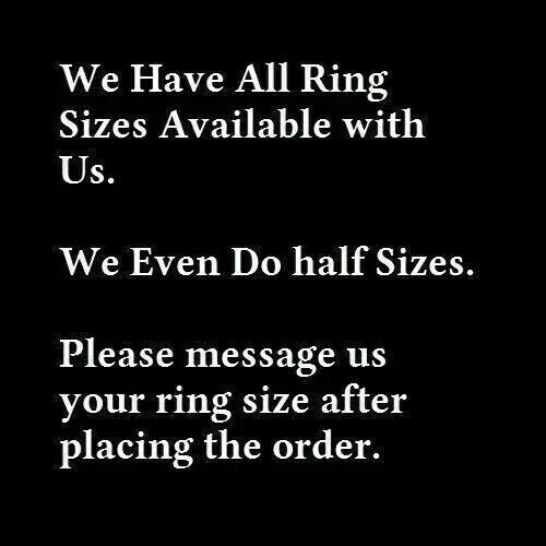 Alianza de diamantes amarillos canarios creada en laboratorio con cojín de 2 quilates enchapada en oro blanco de 14 quilates Foto 3 de 4