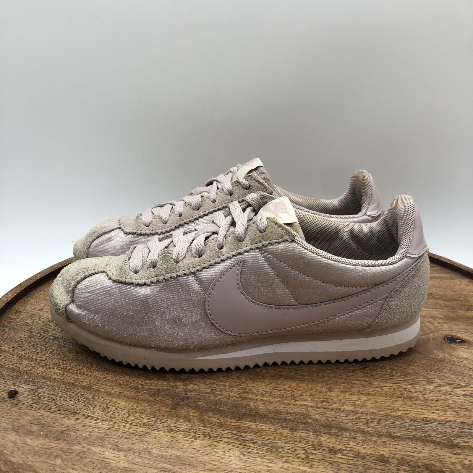 nike cortez particle pink