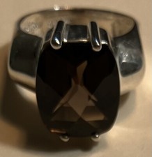 SMOKY QUARTZ STONE IN .925 STERLING RING SIZE 6.5 PRE-OWNED WEIGHS 9.8 GRAMS