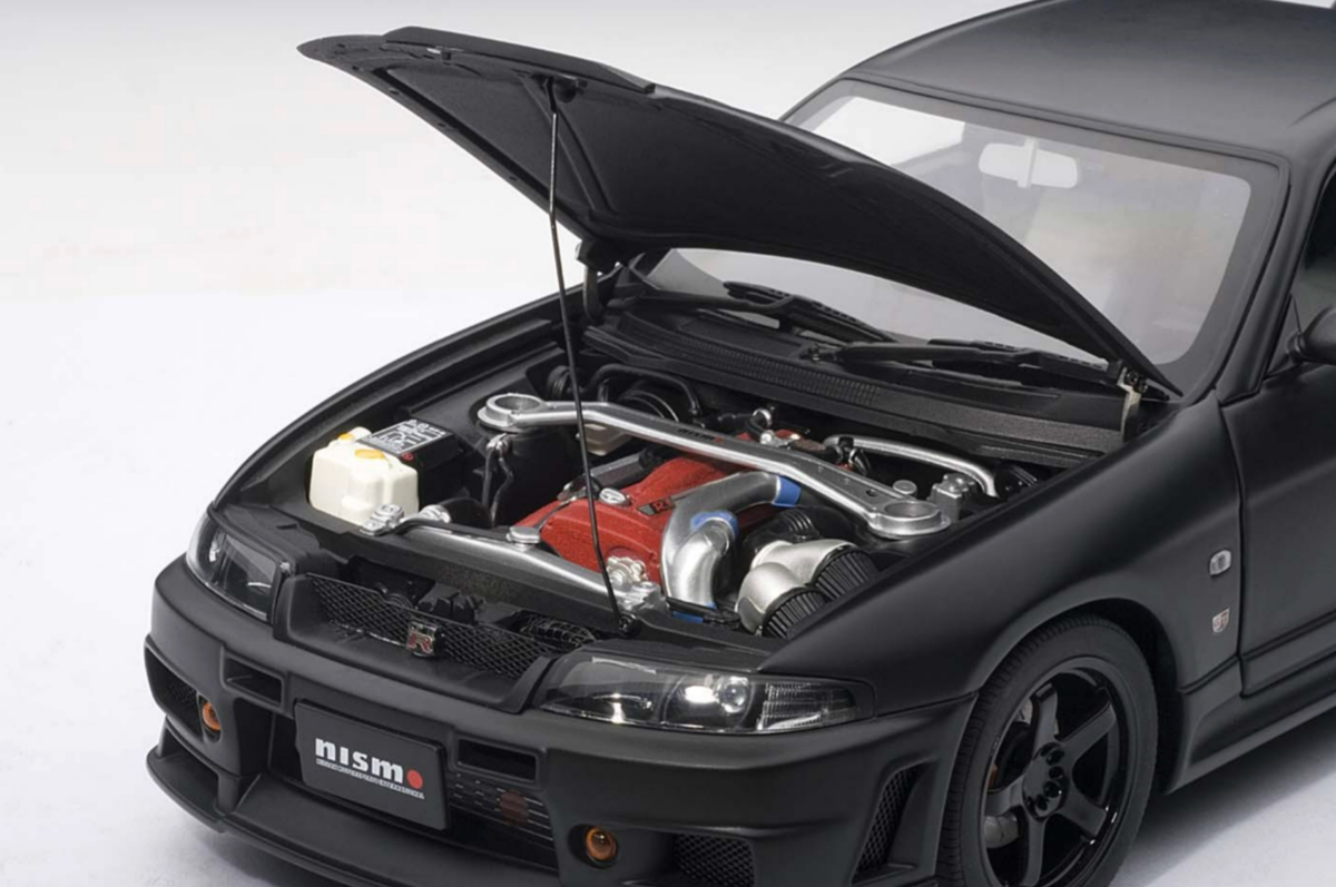 SUPER RARE* Autoart 1/18 Nissan Skyline GT-R R-Tune (R33) NISMO