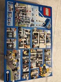 LEGO City: Police Station (7498) As Is.  Many Extras