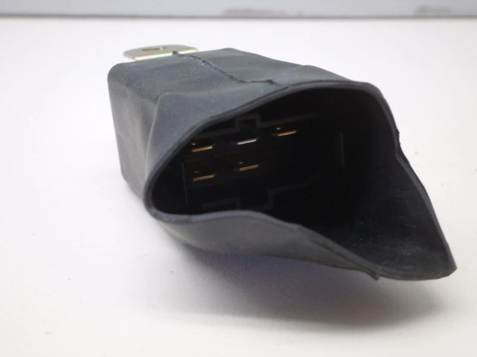 Relé de bocina Mercury Tracer 1991-1996 pieza original Ford E8GY-14N089-C 1991-1996 Foto 3 de 3