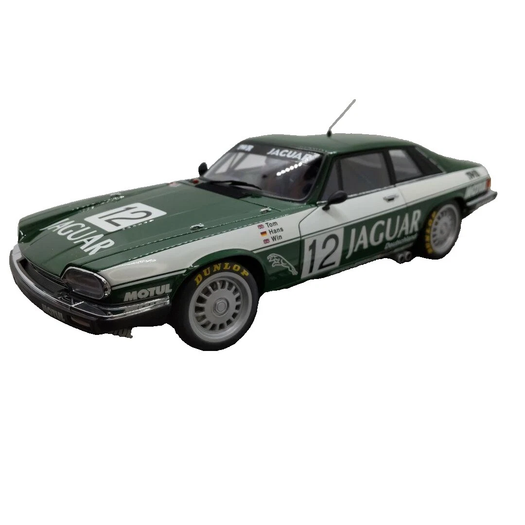 Escala AUTOart Jaguar 1:8 vehículos diecast y de juguete