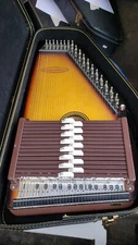 Vtg ChromaHarp Chord Autoharp Cherry Sunburst in Case L31