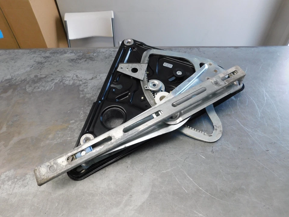 500SEC 600SEC S500 S600 CUPÊ REGULADOR DE JANELA FRONTAL DIREITA 0048201842 - Imagem 2 de 4