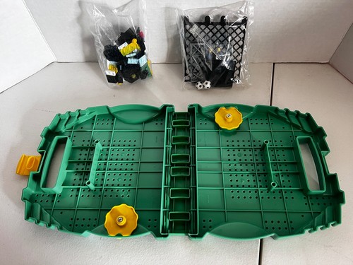 9192 Mega Blocks Bloks Soccer Field In Case Sports 2 Go Parts Sealed 2001 Vc - Picture 9 of 9