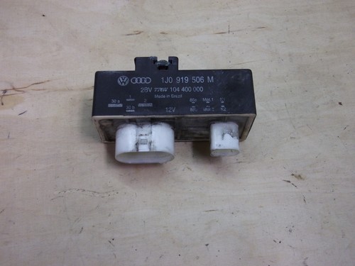 SEAT IBIZA 6L 1.4 BENZIN BJ2005 KÜHLER LÜFTER RELAIS STEUERGERÄT 1J0919506