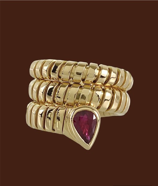 Vintage Bvlgari 18K Yellow Gold Serpenti Tubogas Ruby Snake Ring