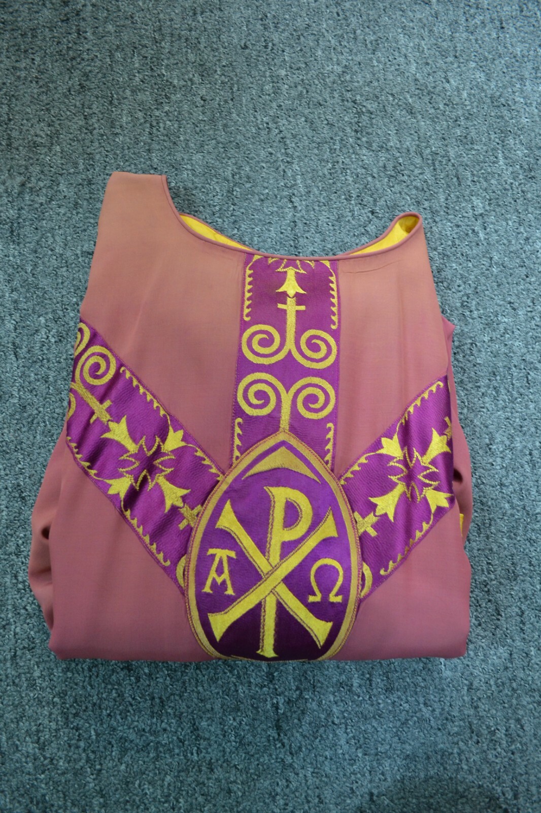 Nice Older Rose Colored Vestment, Lightly Used, (754) chalice co. eBay