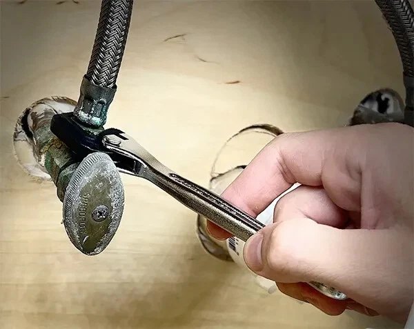 (PACK OF 2) Pipe Vise SW127-14 Micro 5 Steel Self-Adjusting Wrench - 6" Version - Image 4 of 4