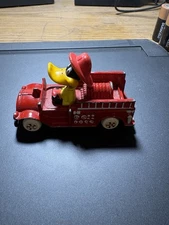 ERTL LOONEY TOONS DONALD DUCK FIRE TRUCK